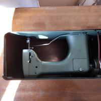 macchina per cucire a pedale Universal