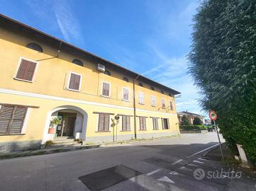 3 LOCALI A BESANA IN BRIANZA