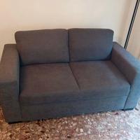 Divano liberty mai usato