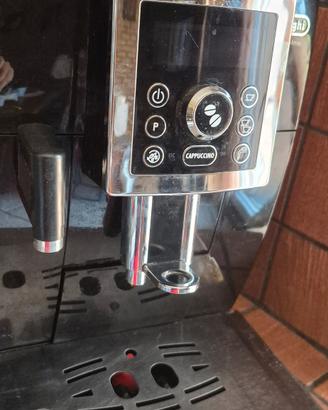  macchina del caffe Delonghi