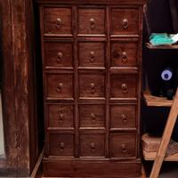 Cassettiera a colonnina con 12 cassetti quadrati 