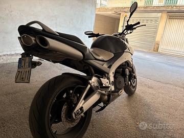 suzuki gsr 600