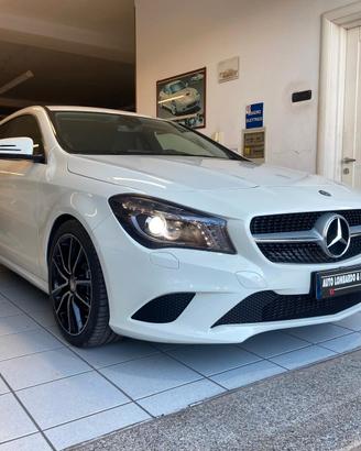 Mercedes-benz CLA 220 d Automatic Sport Shooting B