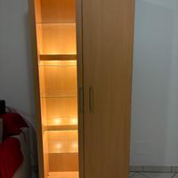 Vetrinetta, cassettiere e pensili in legno