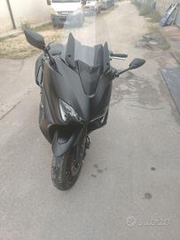 Tmax 560 2021 8500km