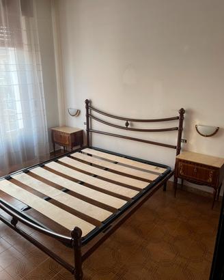 Camera da letto vintage anni 60 completa.