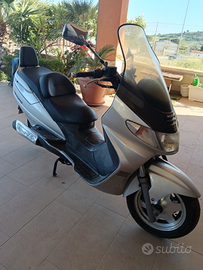 Scooter Suzuki Burgman 250 an