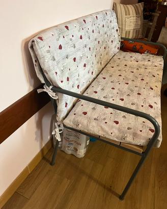 Panchina Ikea in ferro e legno