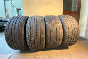 GOMME 235 / 45 ZR17