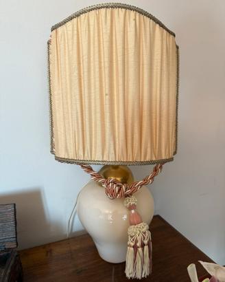 GRANDE LUME IN CERAMICA CON PARALUME E LAMPADINA
