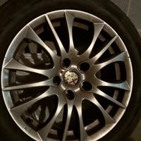 Cerchi in lega Alfa Romeo + gomme invernali