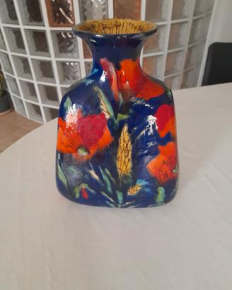 vaso dipinto a mano