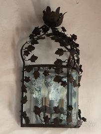 Lampadario da parete in ferro battuto stile libert