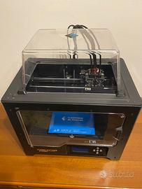 Stampante 3D Flashforge Creator Pro con accessori
