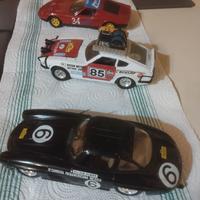 Modellini d'auto d'epoca tre pezzi