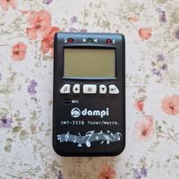 Metronomo-accordatore per chitarra 