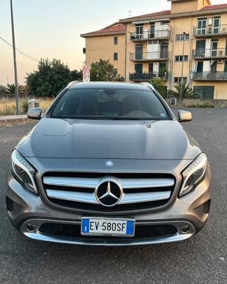MERCEDES GLA 220 AUTO 4 MATIC