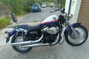 HONDA VT 750 S  - vt750