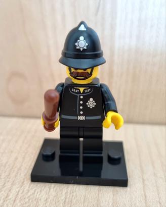 Lego minifigures series 11 Constable 