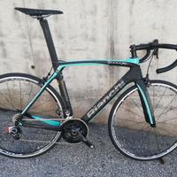 BICICLETTA DA CORSA BIANCHI OLTRE XR4 NUOVA MIS 57