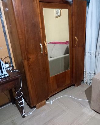 Mobile x biancheria , vestiti