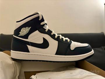 Nike Air Jordan 1 Mid - Obsidian and White 45,5