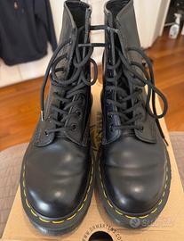Dr. Martens n 38  1460