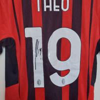 Maglia Milan Theo #19 M originale firmata