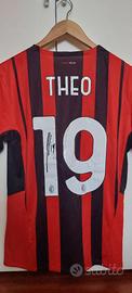 Maglia Milan Theo #19 M originale firmata