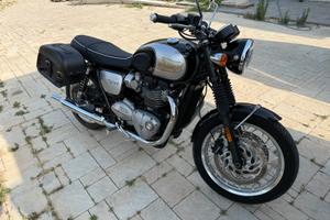 Triumph Bonneville T120 Icon Edition