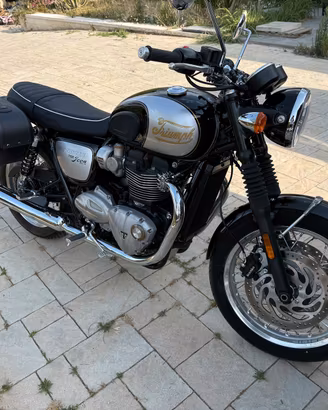 Triumph Bonneville T120 Icon Edition