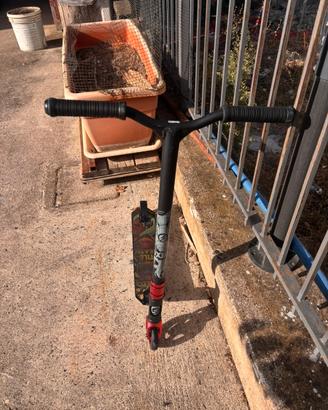 Monopattino OXELO MF1.8 freestyle nero/rosso
