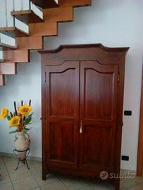 Armadio stile antico