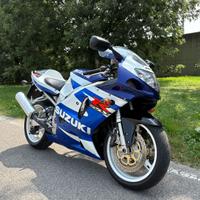 Suzuki GSX R 750 K1