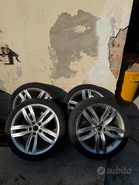 Cerchi e gomme originali Volkswagen R18