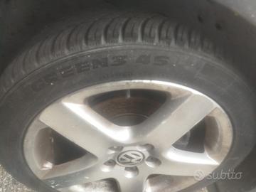 Cerchi Golf 5 con gomme 4 stagioni nuove
