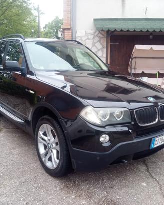 BMW X3 2.0 150cv futura
