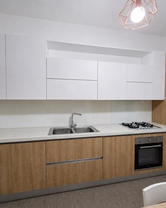 Cucina Aran con elettrodomestici