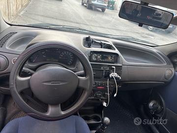 PUNTO 2ª SERIE PUNTO 1.21 CAT 5 PORTE FEEL