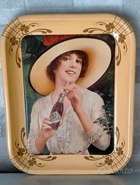 Vassoio COCA-COLA 1977 in latta