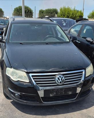 RICAMBI USATI AUTO VOLKSWAGEN Passat Variant 4° S