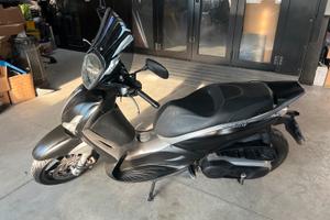 Beverly 350 sport touring 2015