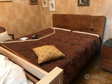 Letto matrimoniale con reti e materassi singoli