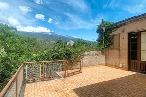 Singola Panoramica + Garage E Giardini