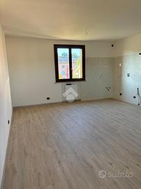 6 LOCALI A QUATTRO CASTELLA