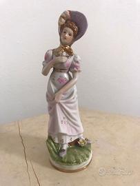 statuetta porcellana dama