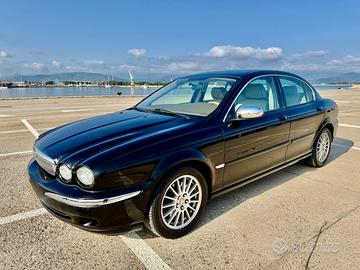 Jagur X type 2.2 d AUTO MOLTO BELLA AFFIDABILE
