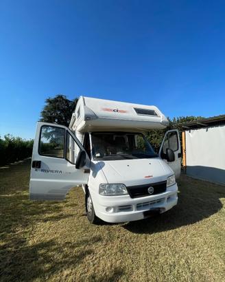 Camper mansardato