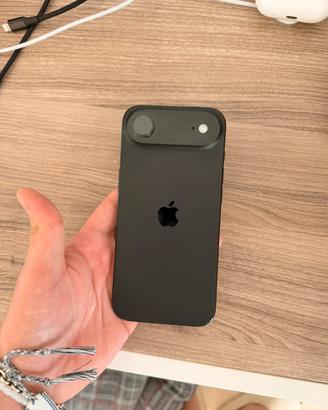 IPHONE AIR