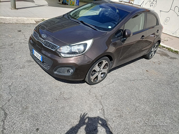 Kia 1.2 benzina